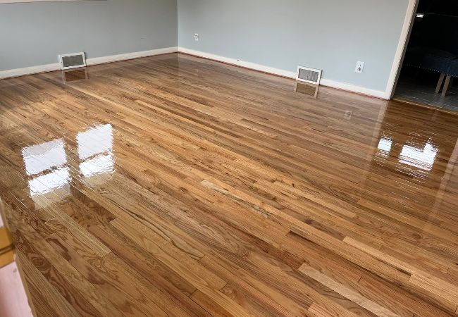 Signs Montana Homeowners Need Hardwood Floor Refinishing in 2026